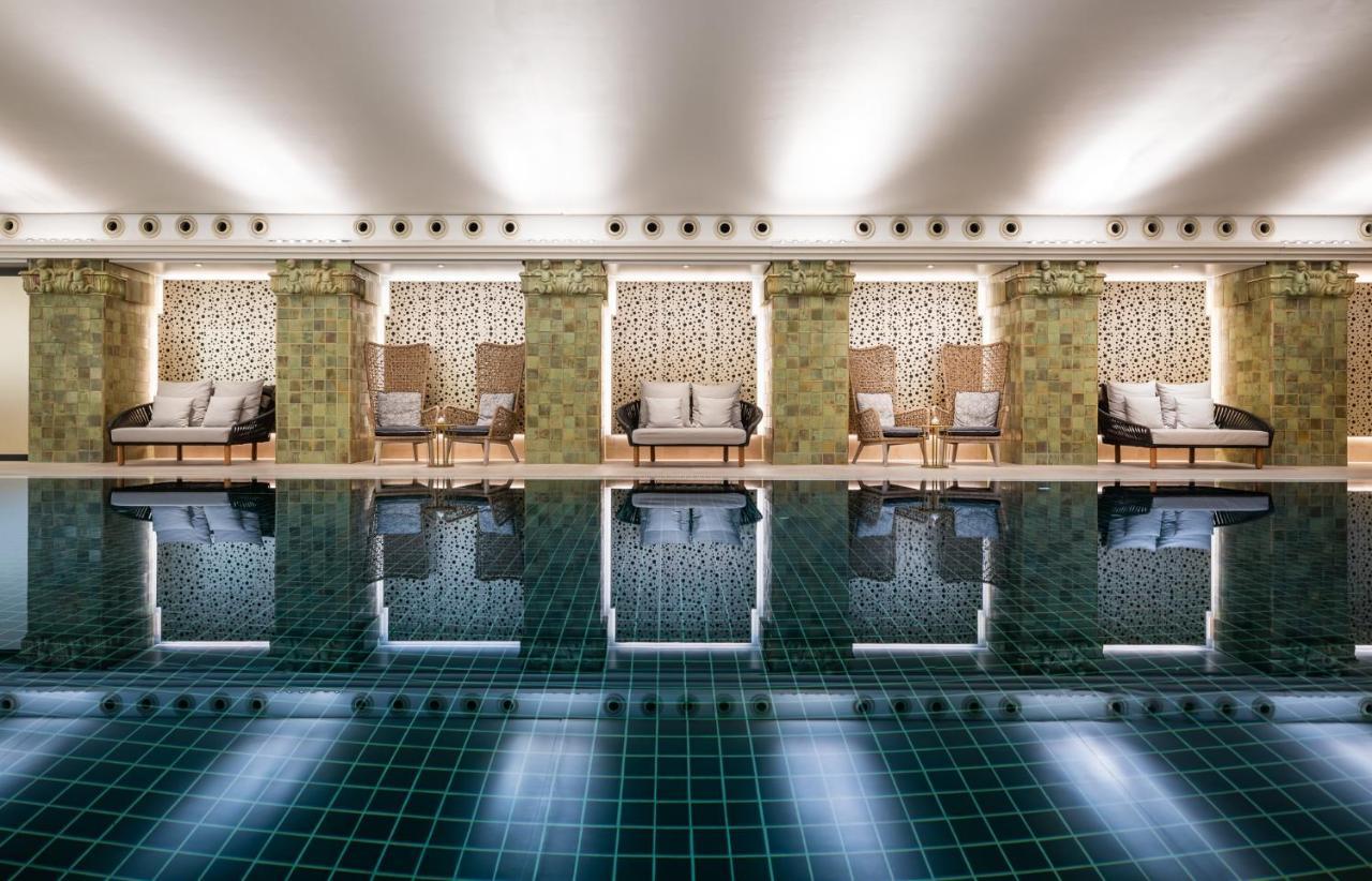 Conrad Hamburg Hotel Екстериор снимка The Spa at The St Regis Mumbai