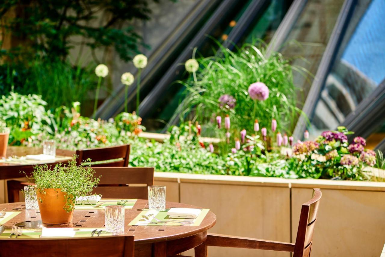 Conrad Hamburg Hotel Екстериор снимка The restaurant