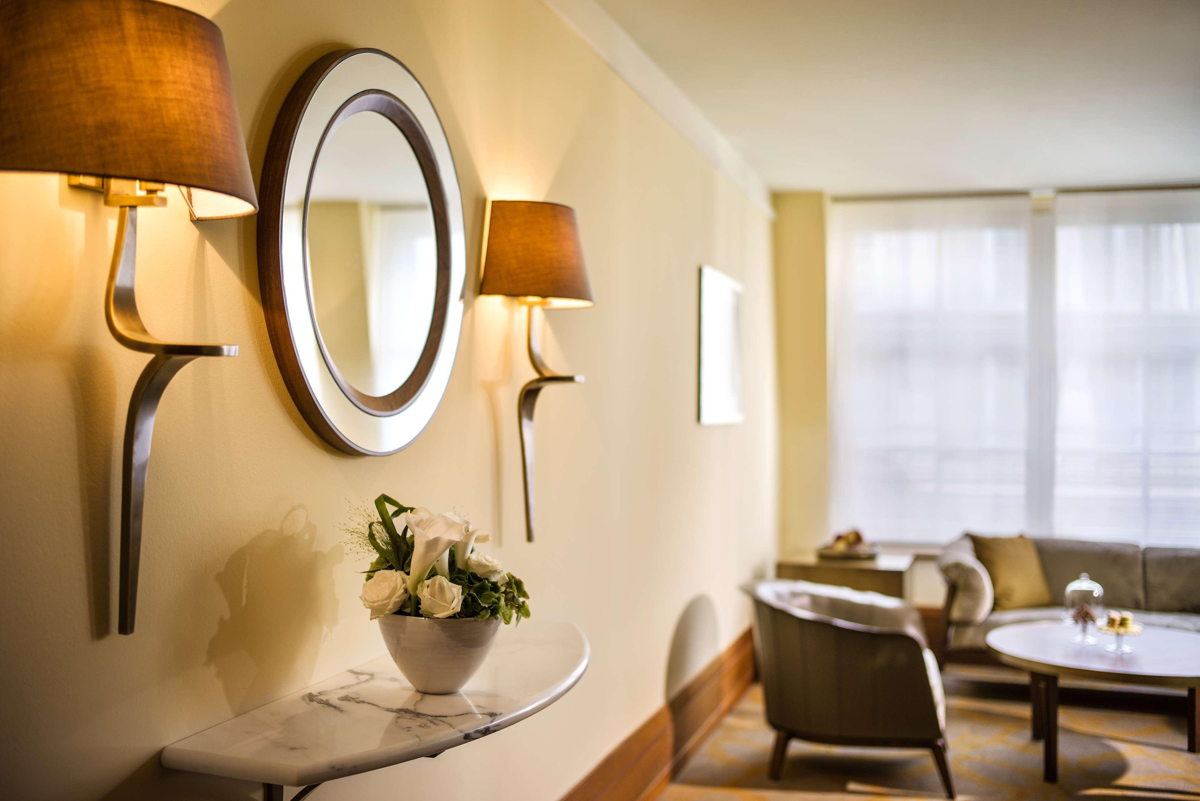 Conrad Hamburg Hotel Екстериор снимка A suite at the Fairmont San Francisco