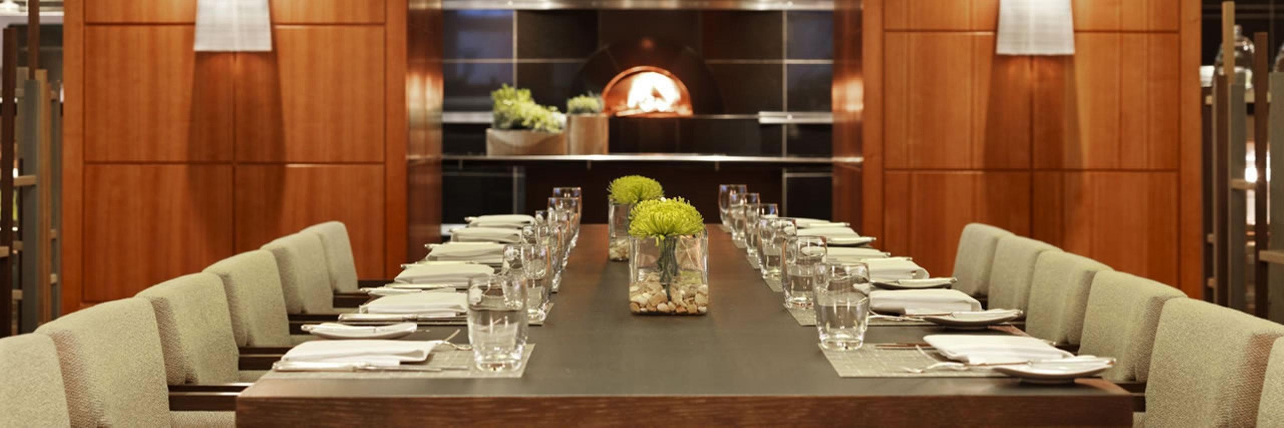 Conrad Hamburg Hotel Екстериор снимка The private dining room at the restaurant