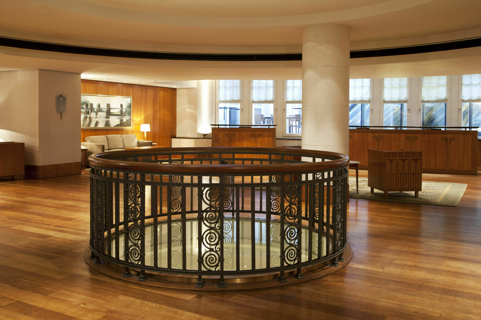Conrad Hamburg Hotel Екстериор снимка The interior of the hotel